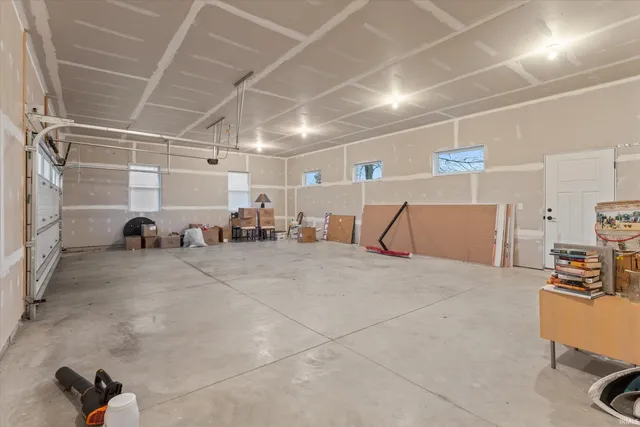 $495,000 | 1404 River Cove Drive, Osceola, IN 46561