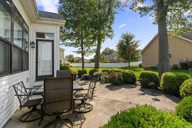 $495,000 | 1404 River Cove Drive, Osceola, IN 46561