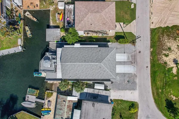 $1,100,000 | 7305 Tropical Drive, Weeki Wachee, FL 34607