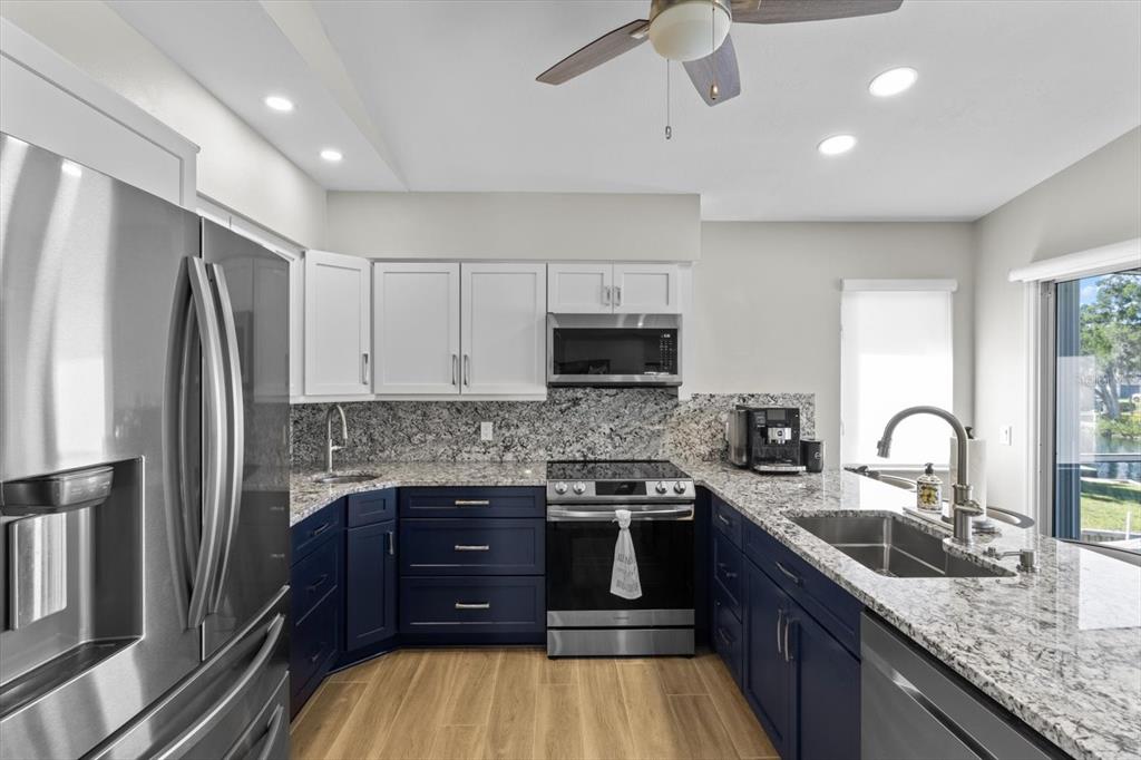 7305 Tropical Drive Weeki Wachee, FL 34607 - Photo 9 of 64