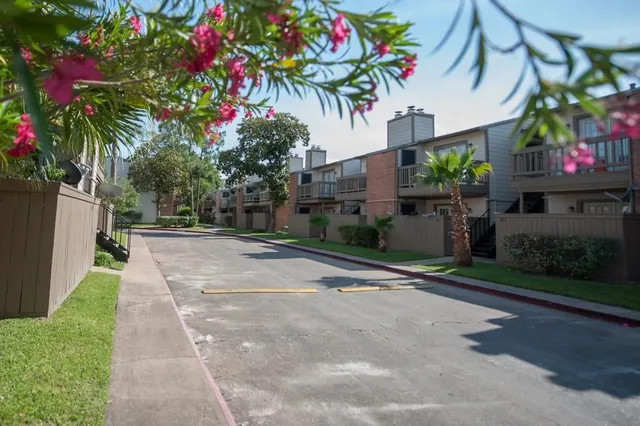 a car parked in front of a building
