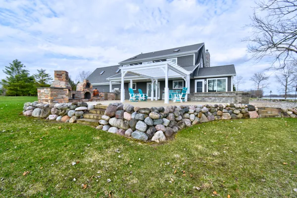 $1,500,000 | 1291 South Queensway Drive, Lake Isabella, MI 48893
