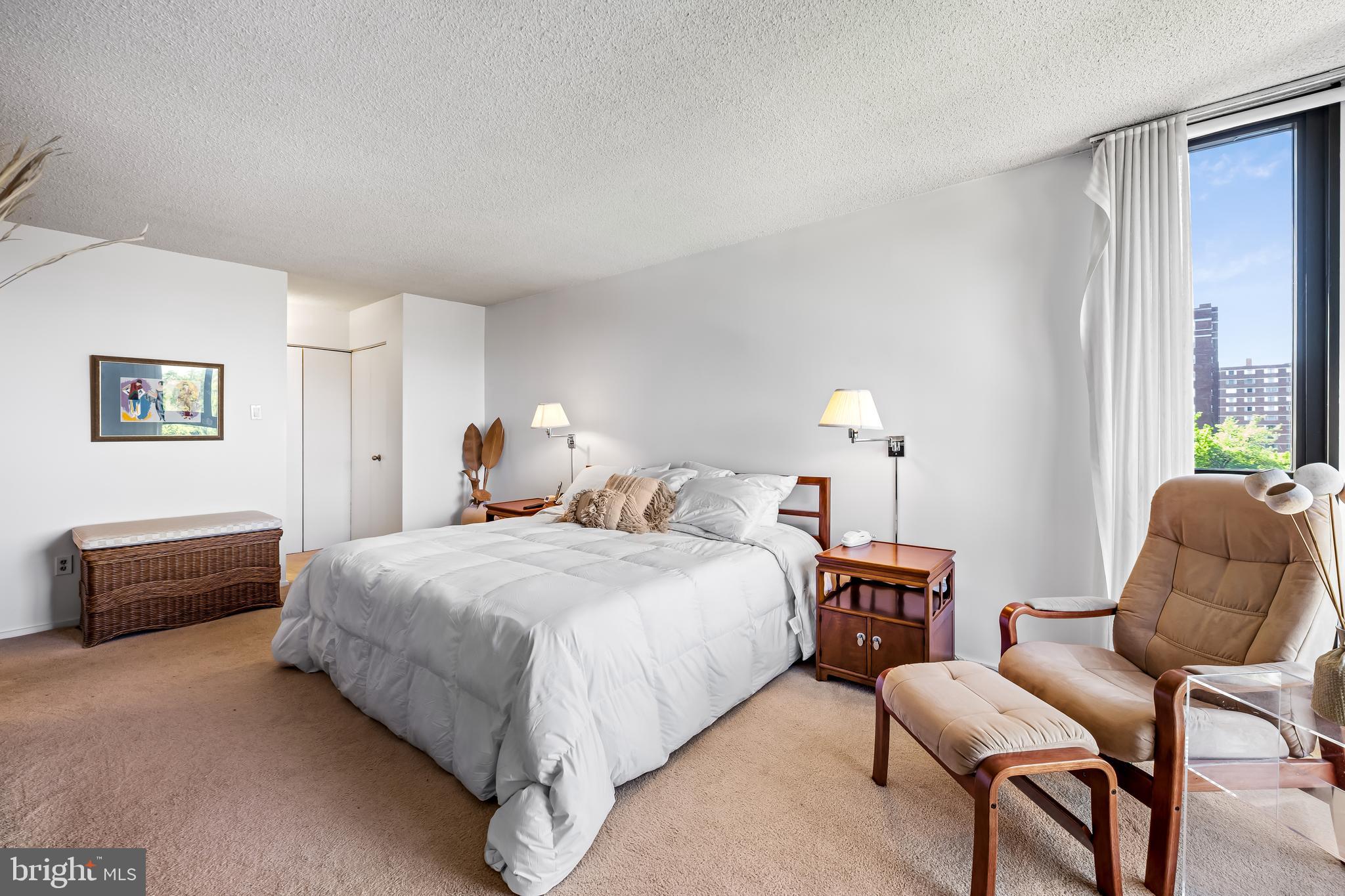 4100 North Charles Street, Unit 715 Baltimore, MD 21218 - Photo 22 of 35