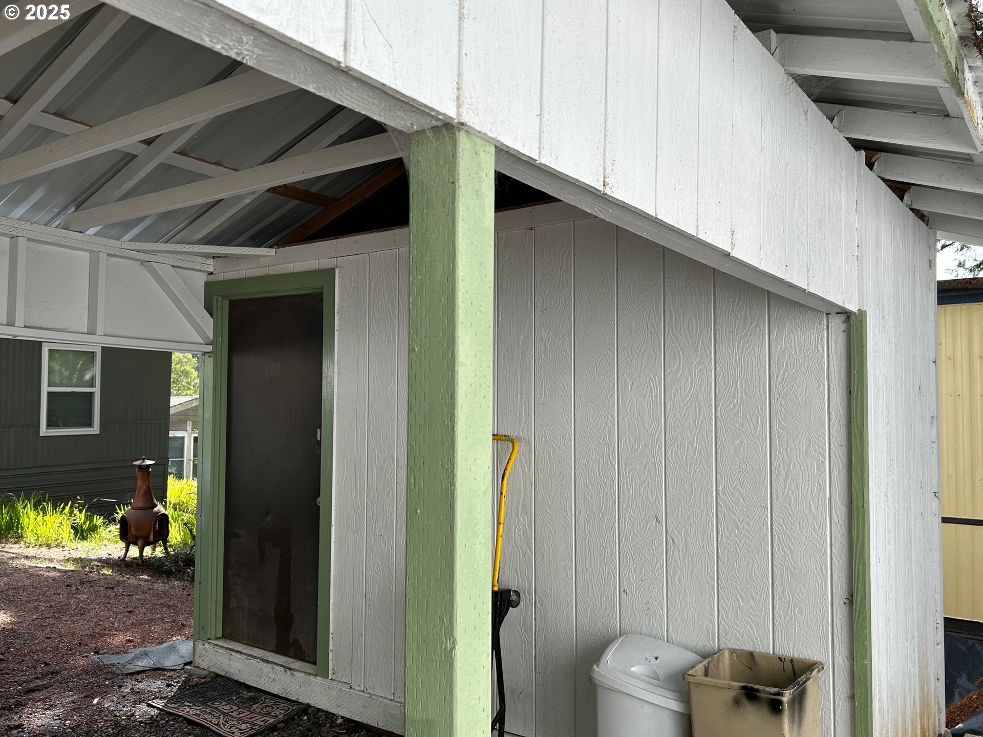 89510 Highway 101, Unit 26 Florence, OR 97439 - Photo 16 of 17 Storage