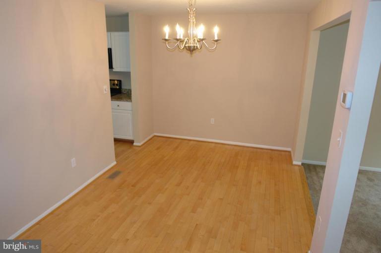 5627 Vantage Point Road Columbia, MD 21044 - Photo 3 of 10 Dining Room