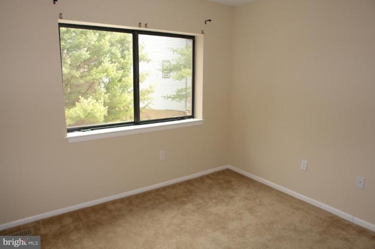 5627 Vantage Point Road Columbia, MD 21044 - Photo 8 of 10 Bedroom #3