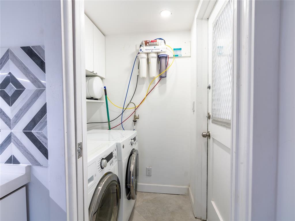 2850 North Palm Aire Drive, Unit 601 Pompano Beach, FL 33069 - Photo 16 of 41 Washer & Dryer