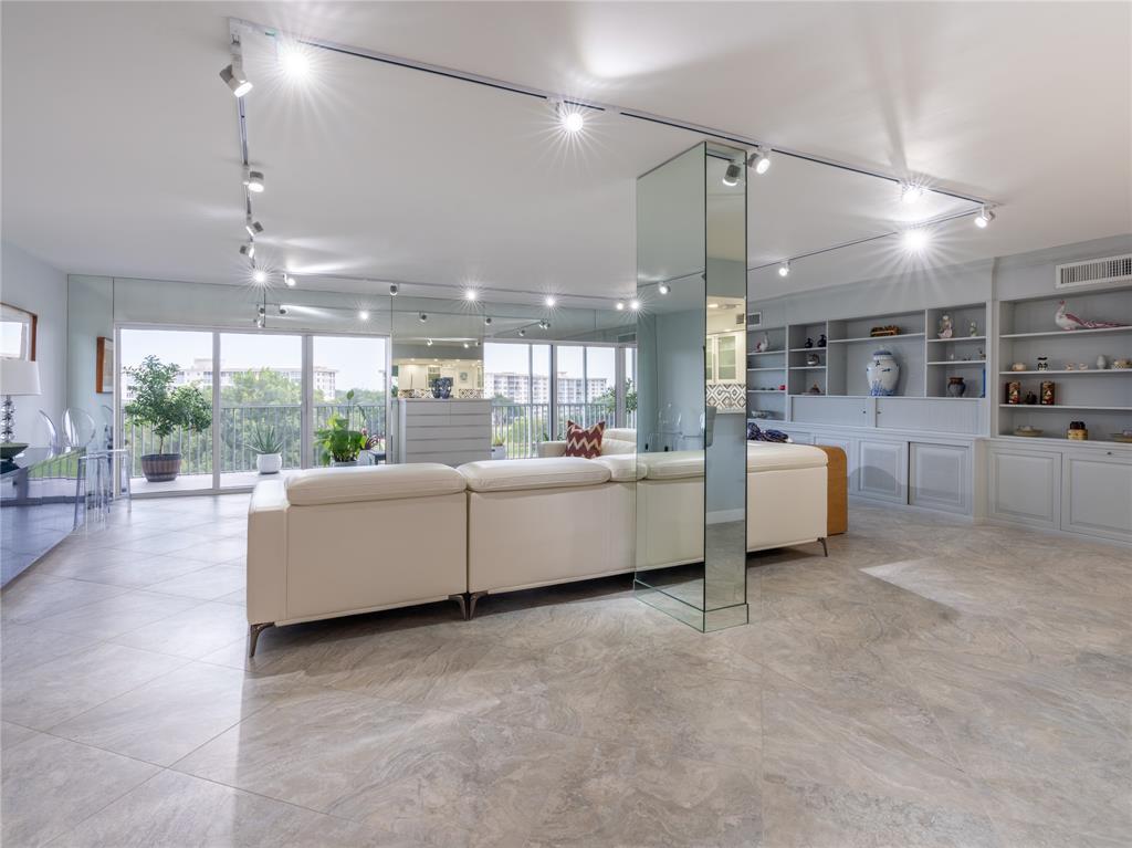 2850 North Palm Aire Drive, Unit 601 Pompano Beach, FL 33069 - Photo 10 of 41