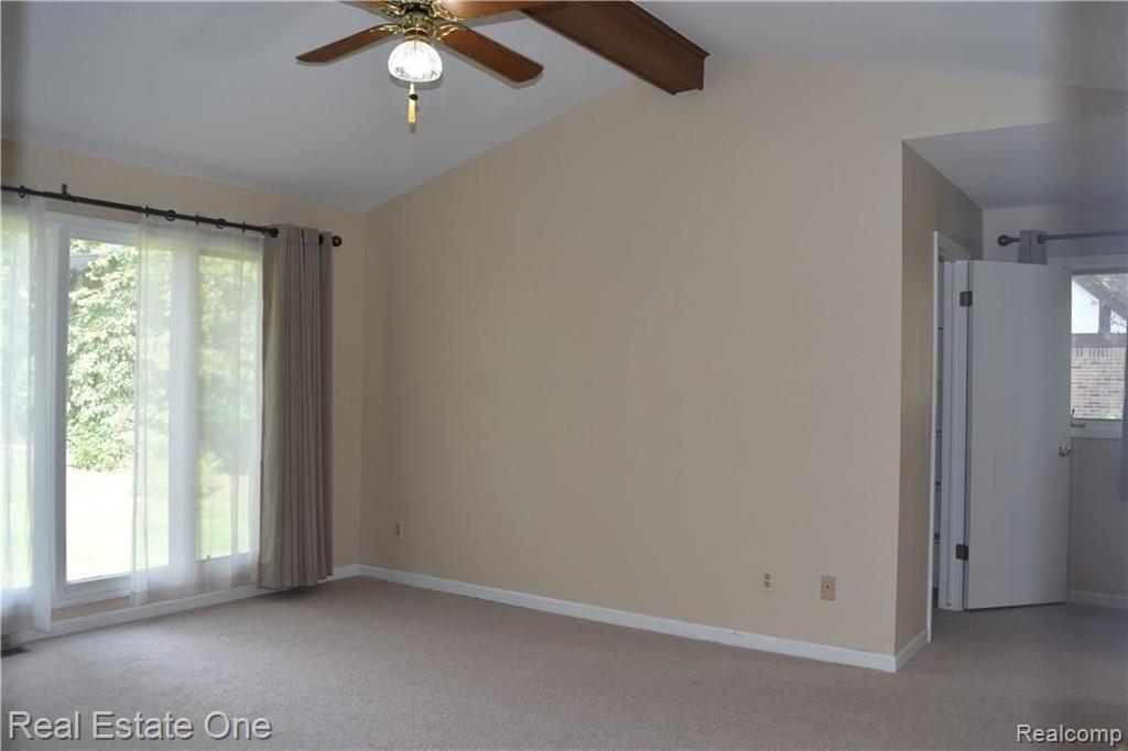 3544 Wedgewood Drive Rochester Hills, MI 48306 - Photo 10 of 26