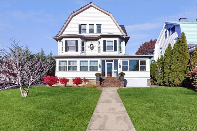 $999,000 | 14 Hamilton Avenue, New Rochelle, NY 10801