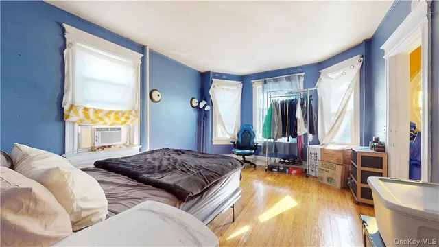 $999,000 | 14 Hamilton Avenue, New Rochelle, NY 10801