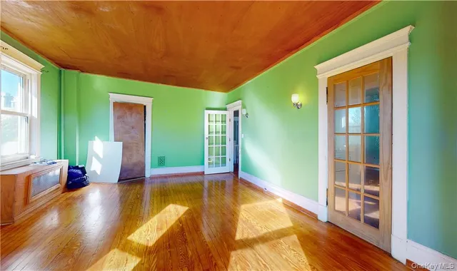 $999,000 | 14 Hamilton Avenue, New Rochelle, NY 10801