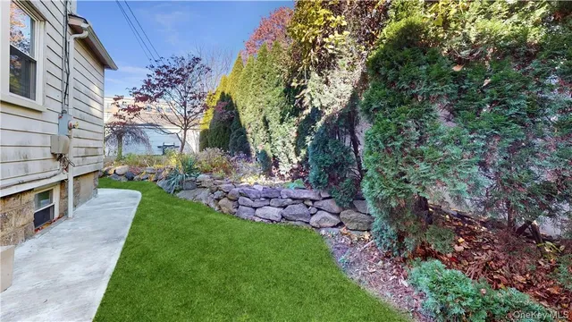 $999,000 | 14 Hamilton Avenue, New Rochelle, NY 10801