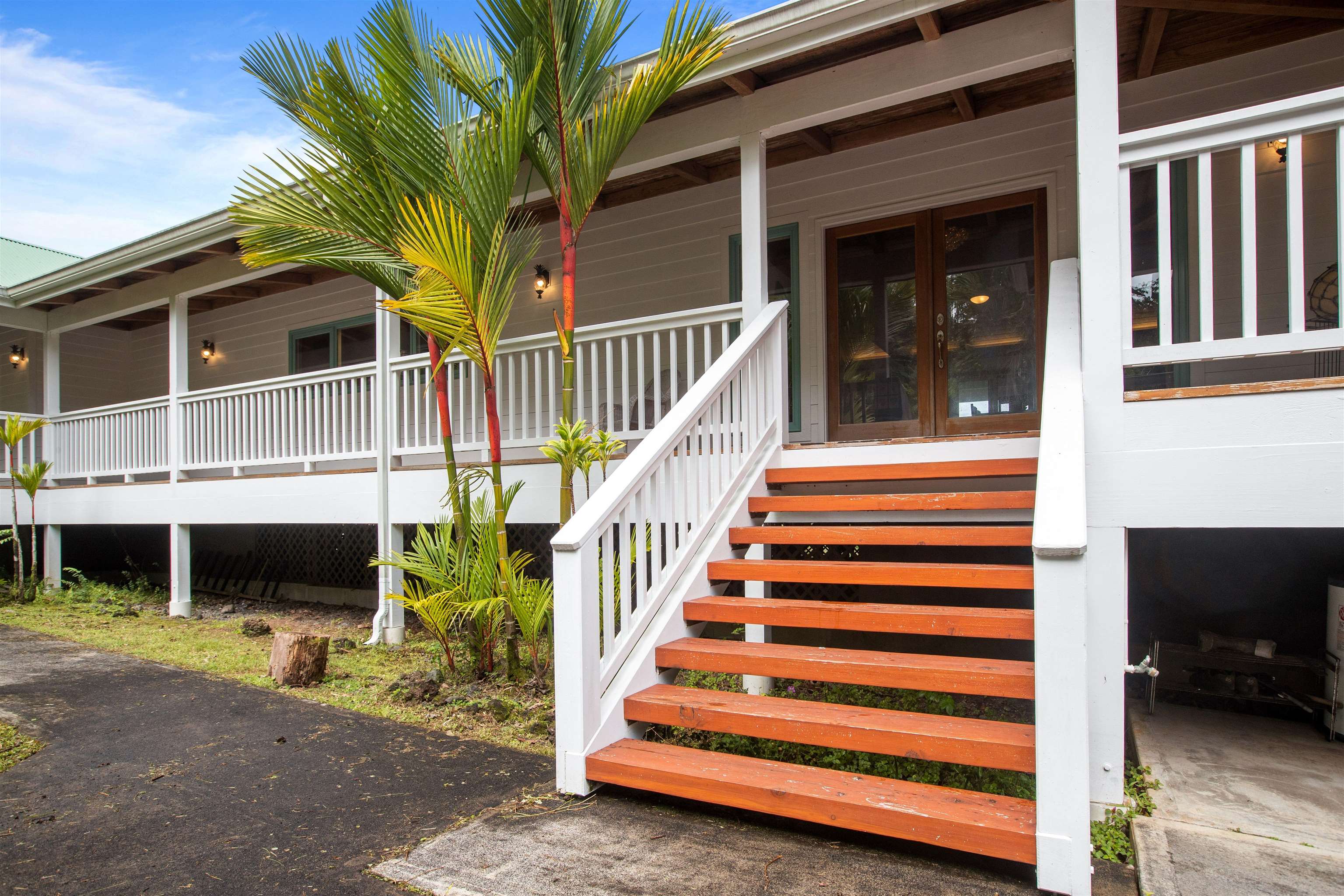 285 Kalo Road Hana, HI 96713 - Photo 27 of 36 a view of front door and deck of house