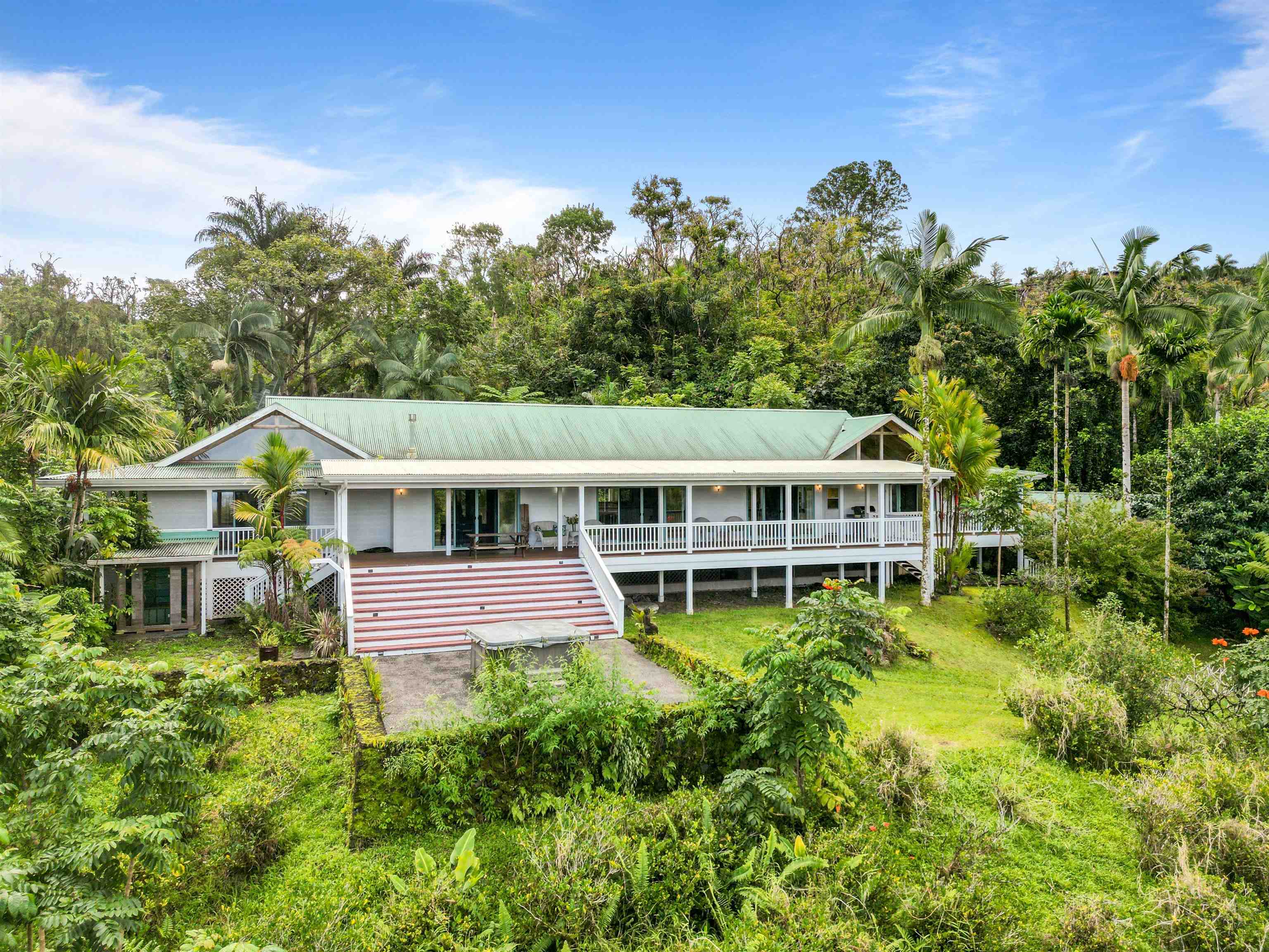 285 Kalo Road Hana, HI 96713 - Photo 28 of 36 an aerial view of a house with a yard