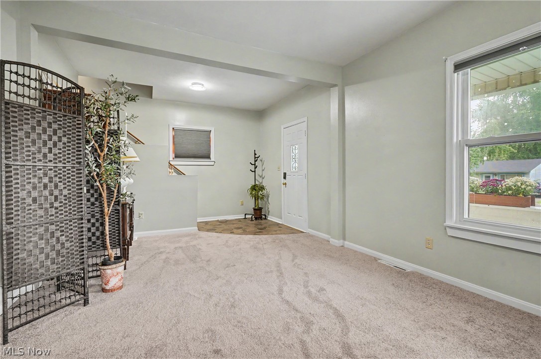 176 South Johnson Road Sebring, OH 44672 - Photo 5 of 26 Gallery Image 5