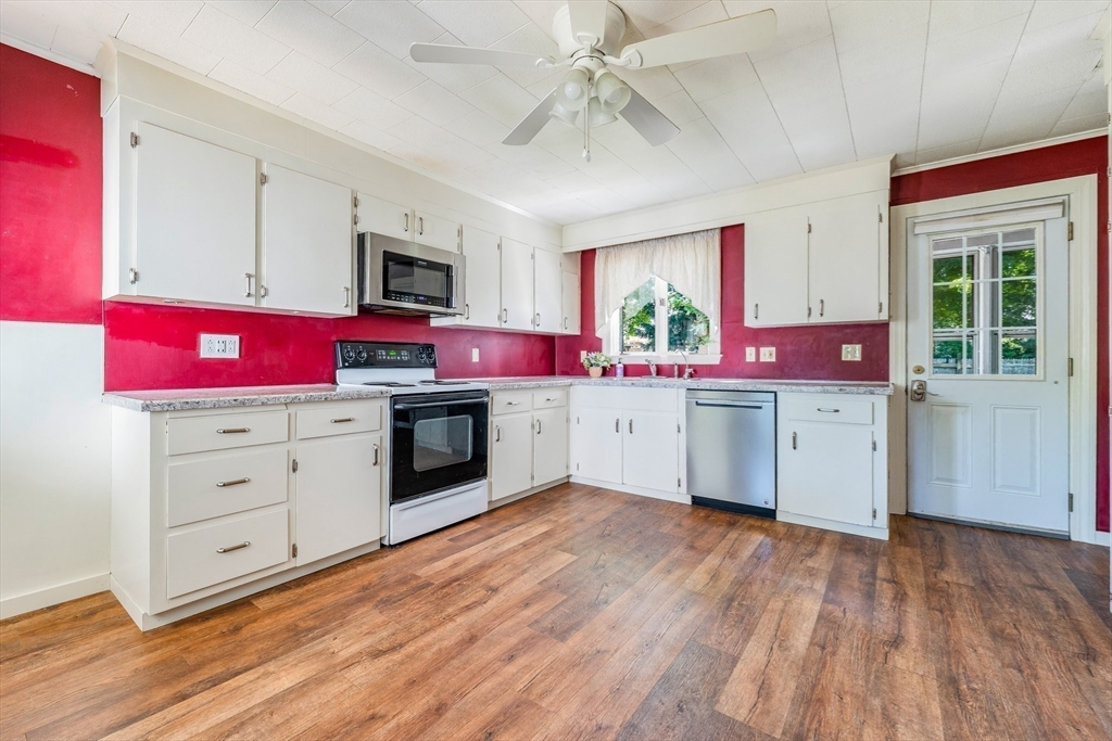 42 Rock Street Whitman, MA 02382 - Photo 12 of 36