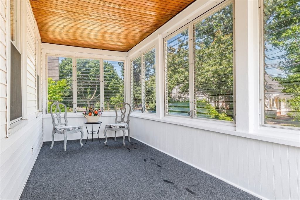 42 Rock Street Whitman, MA 02382 - Photo 4 of 36