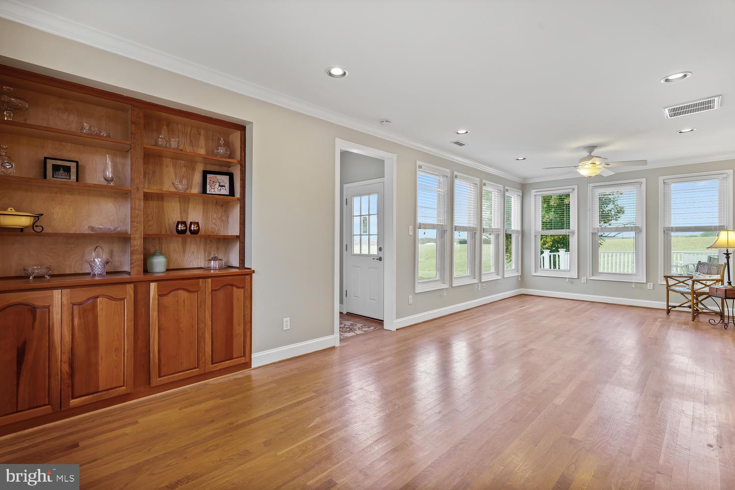 13826 Howard Road Dayton, MD 21036 - Photo 10 of 44 Cherry Wood Custom Built-In