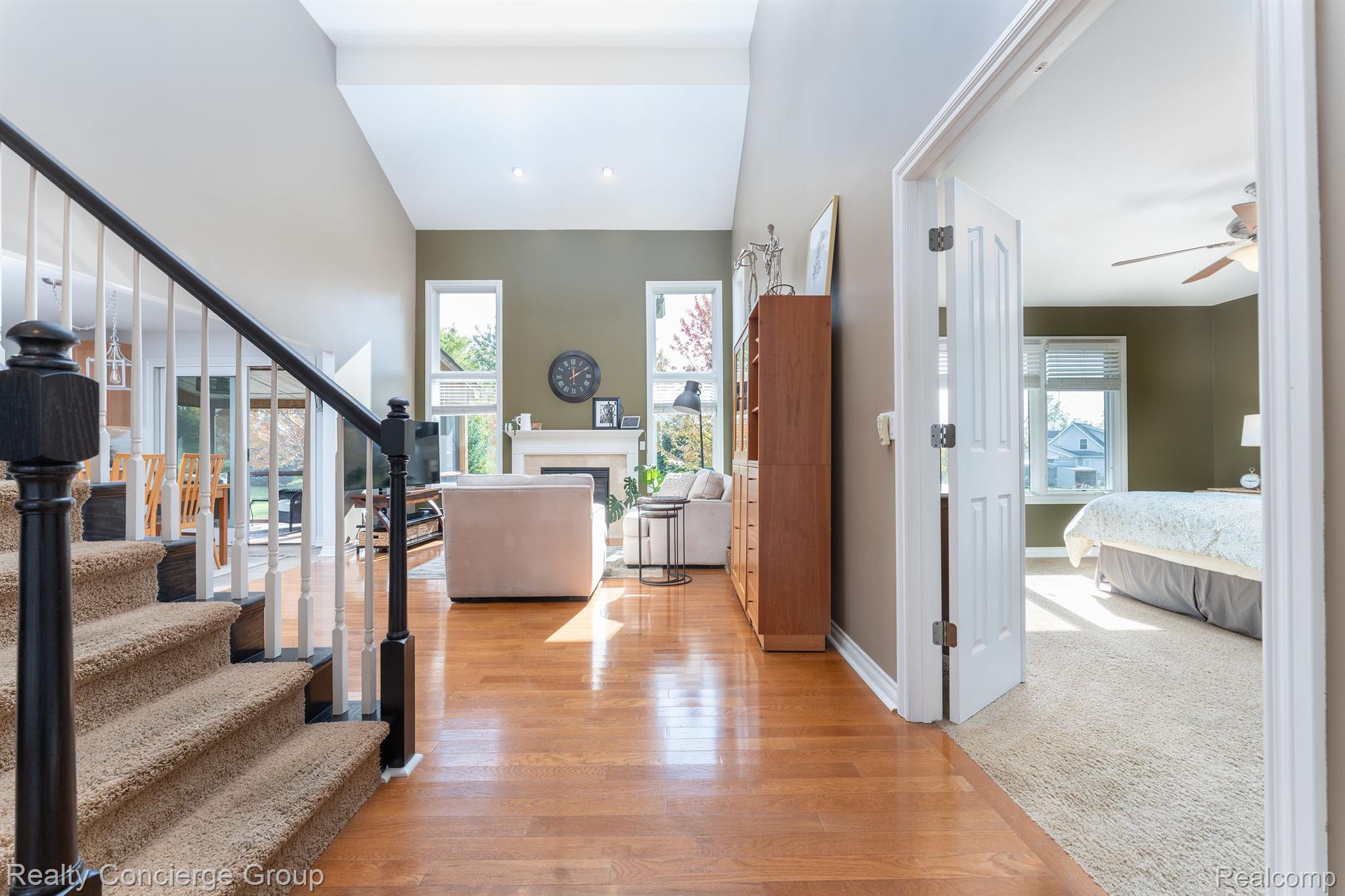 1172 Thorn Ridge Drive Howell, MI 48843 - Photo 9 of 71 Entryway leads you to expansive Great Room