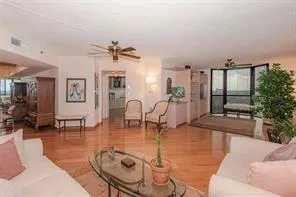 $4,000 | 3598 Yacht Club Drive, Unit 1402, Miami, FL 33180