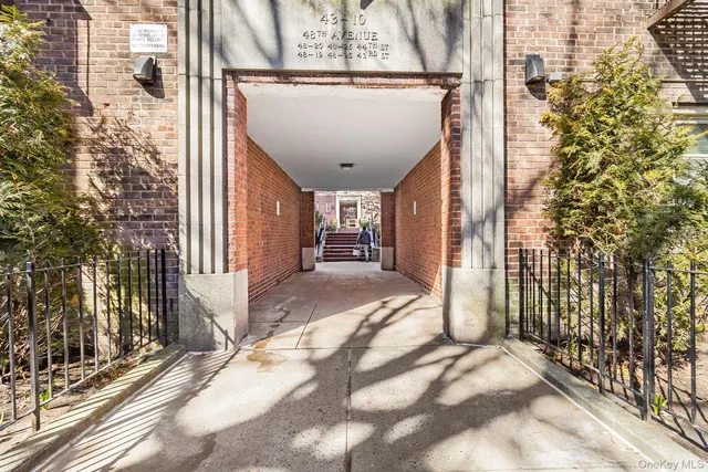 a picture of a building