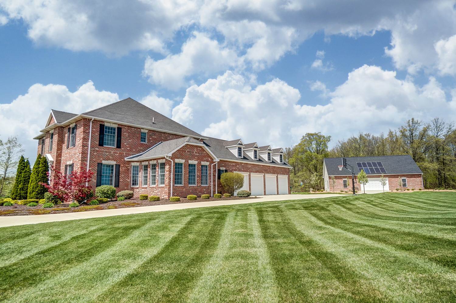 7314 Schwartz Road Fort Wayne, IN 46835 - Photo 1 of 36 Gallery Image 1