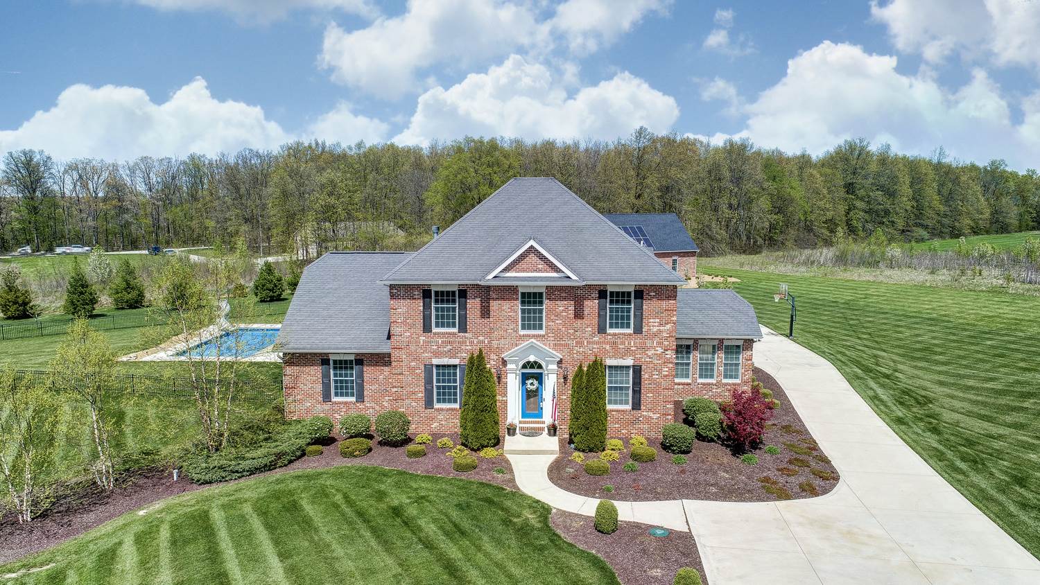 7314 Schwartz Road Fort Wayne, IN 46835 - Photo 3 of 36 Gallery Image 3