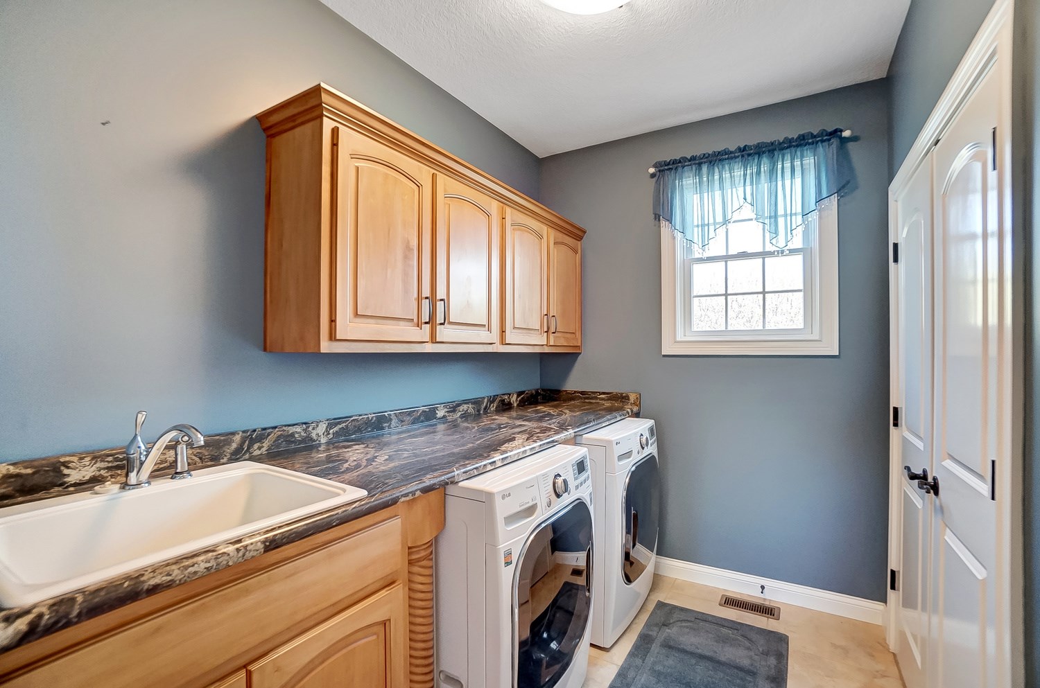 7314 Schwartz Road Fort Wayne, IN 46835 - Photo 21 of 36 Gallery Image 21