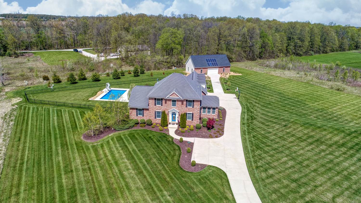 7314 Schwartz Road Fort Wayne, IN 46835 - Photo 5 of 36 Gallery Image 5