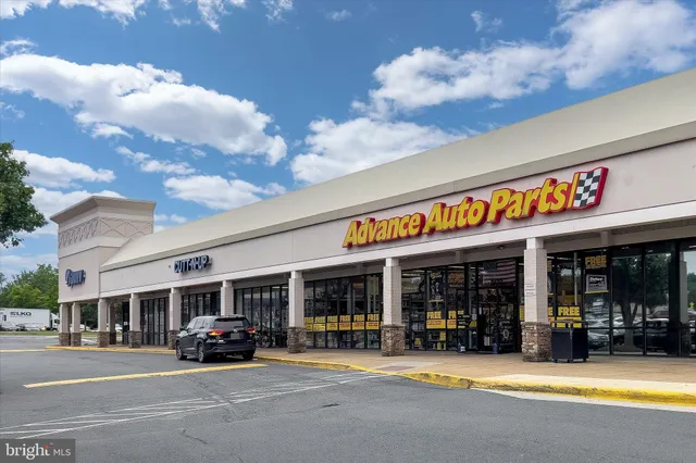 $430,000 | 920 Windsor Court, Sterling, VA 20164