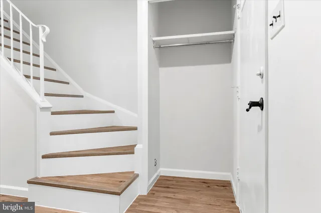 $430,000 | 920 Windsor Court, Sterling, VA 20164