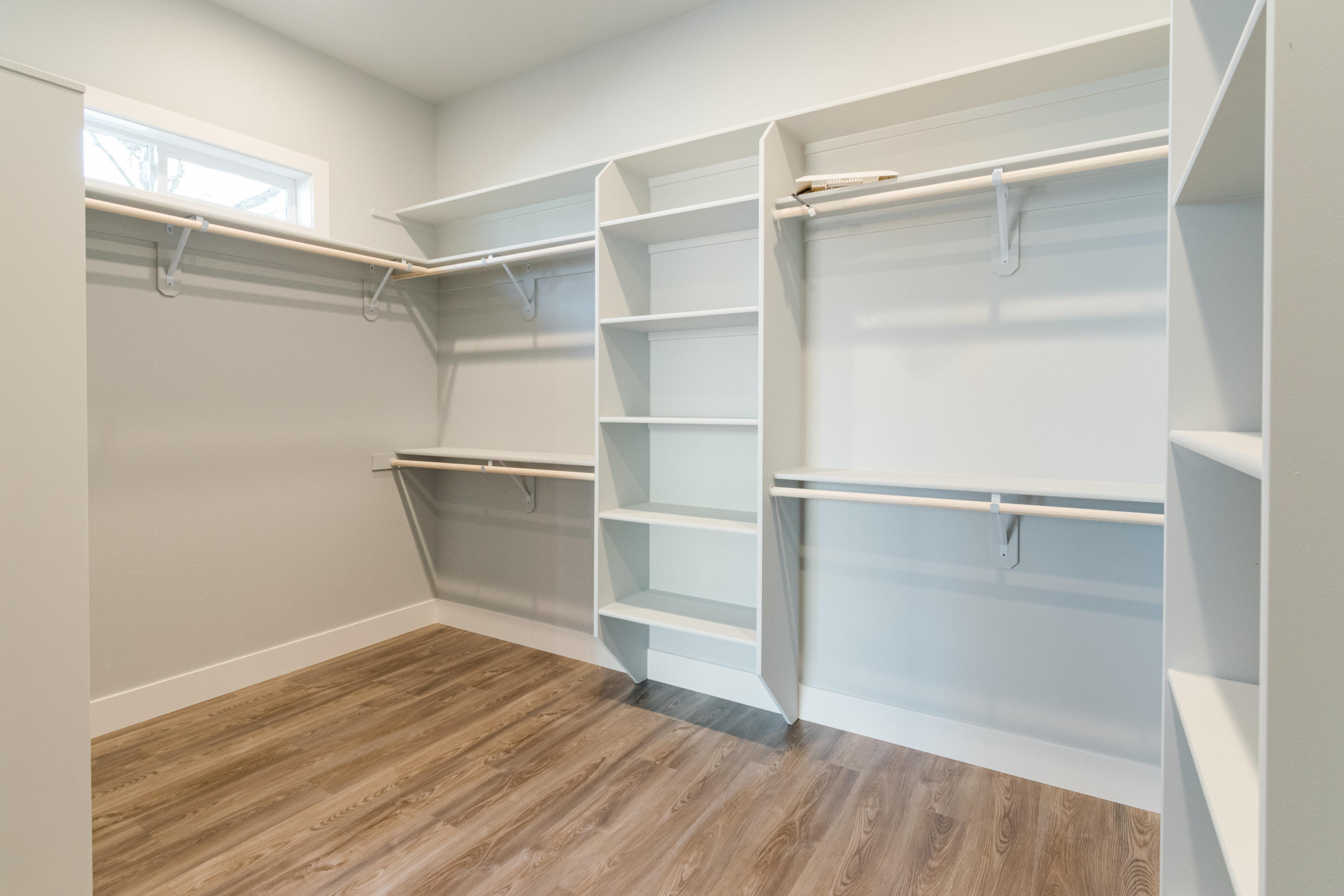 808 River Bend Road Redding, CA 96003 - Photo 25 of 43 a view of an empty walk in closet