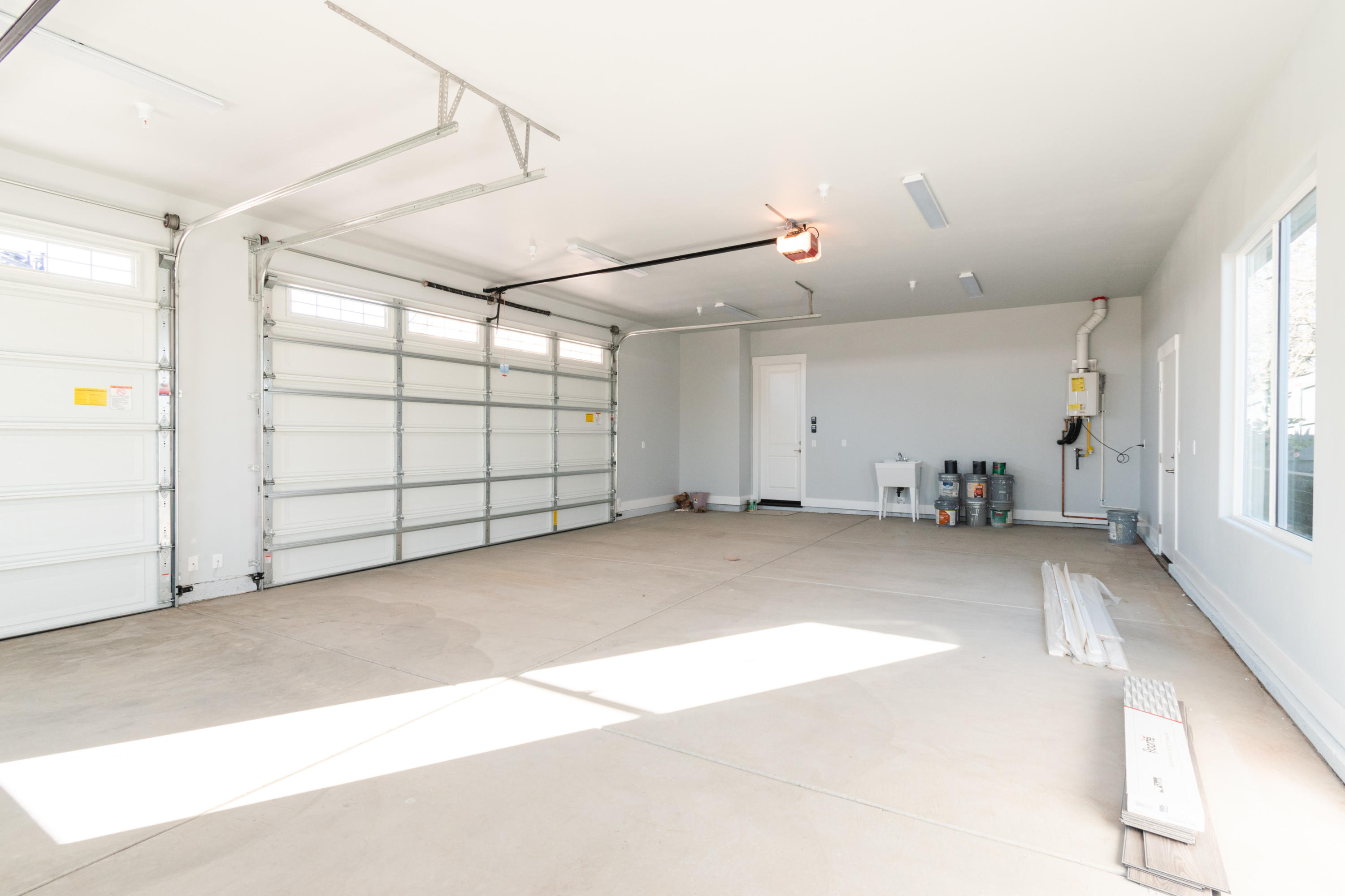 808 River Bend Road Redding, CA 96003 - Photo 37 of 43 a view of a garage
