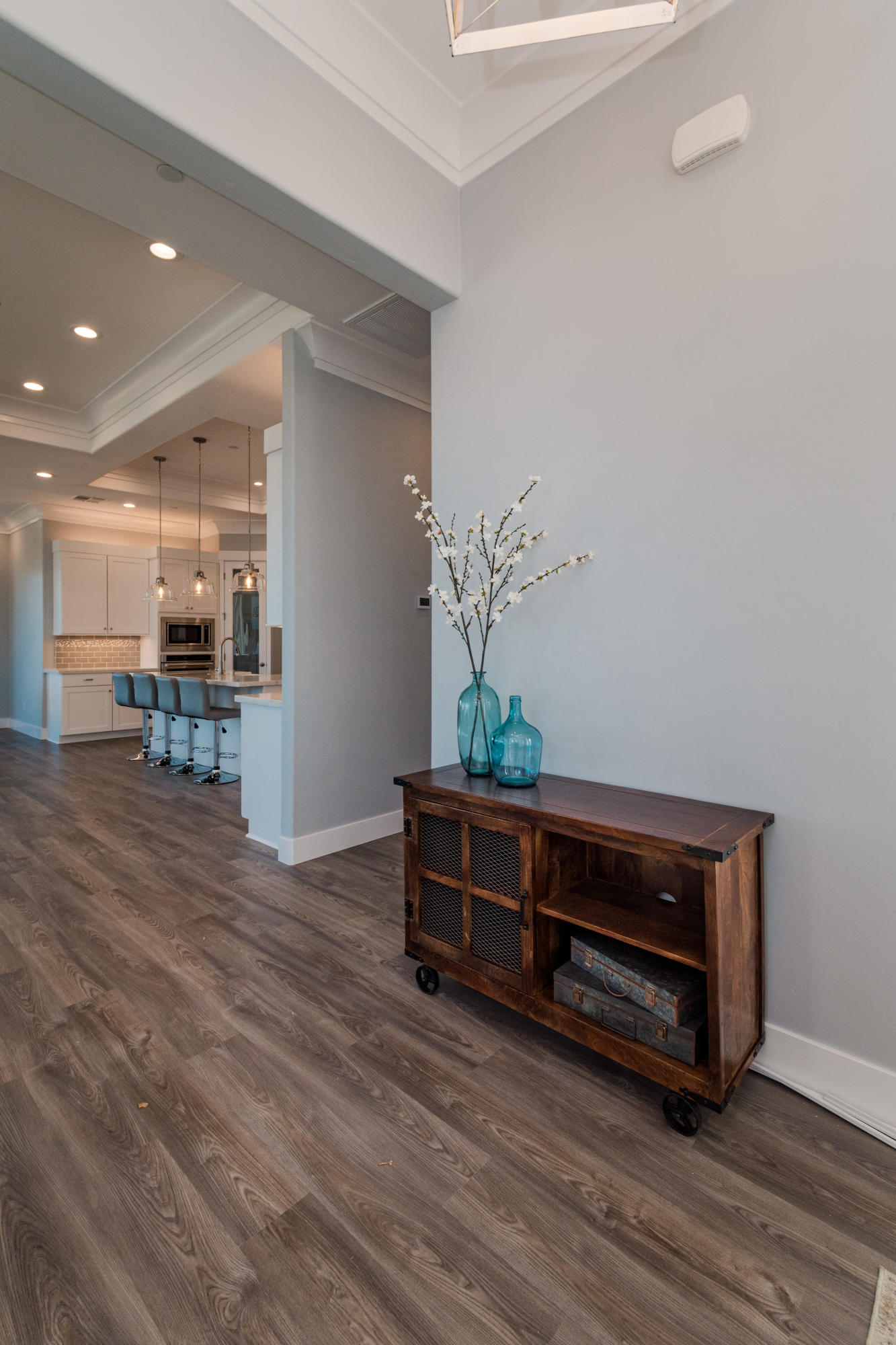 808 River Bend Road Redding, CA 96003 - Photo 10 of 43 a room with wooden floor and furniture