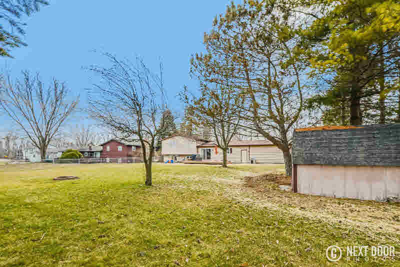 1651 Bond Road Kawkawlin, MI 48631 - Photo 28 of 32