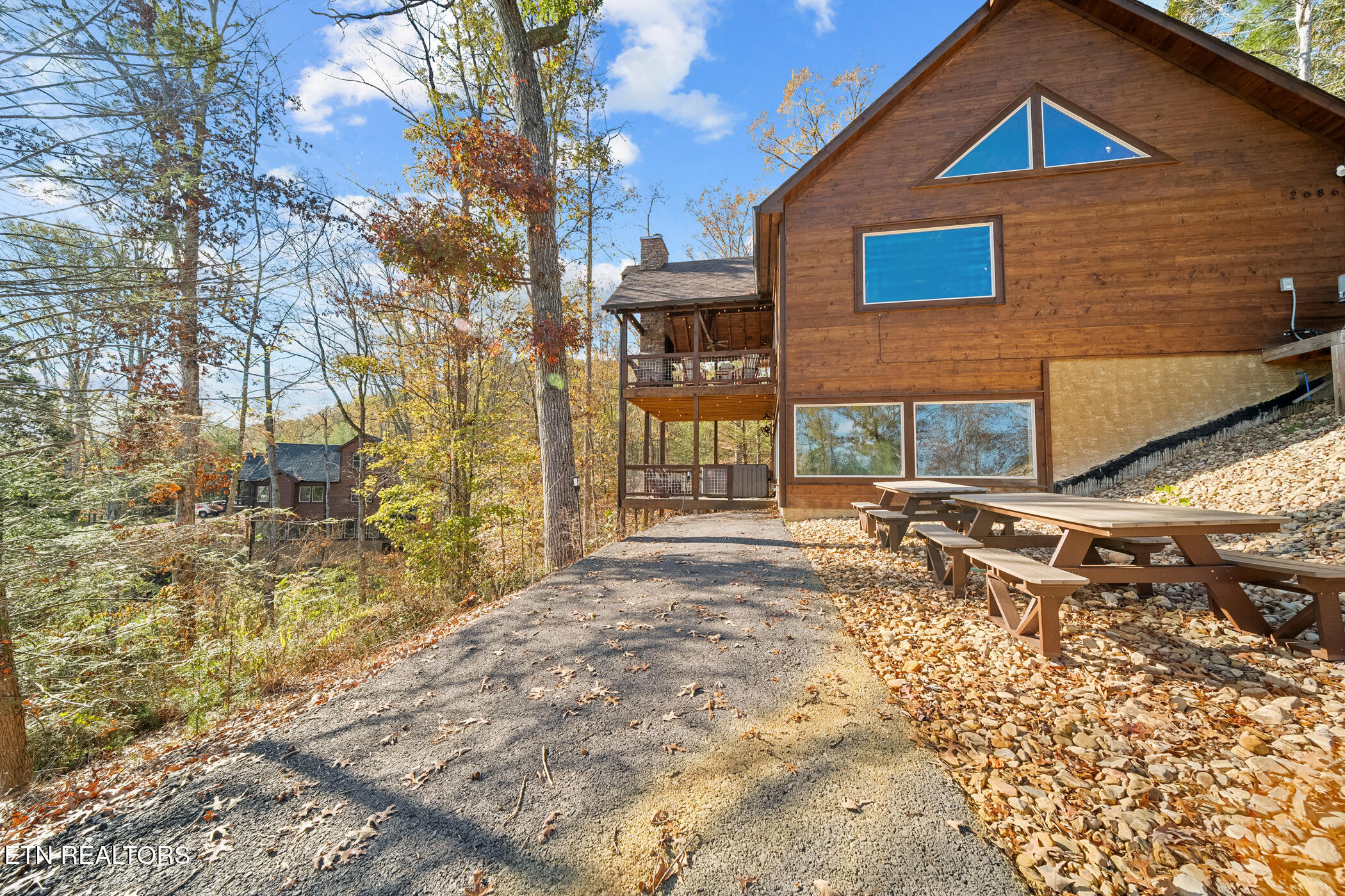 2686 Sulpher Spring Way Sevierville, TN 37862 - Photo 6 of 59 dsc04871