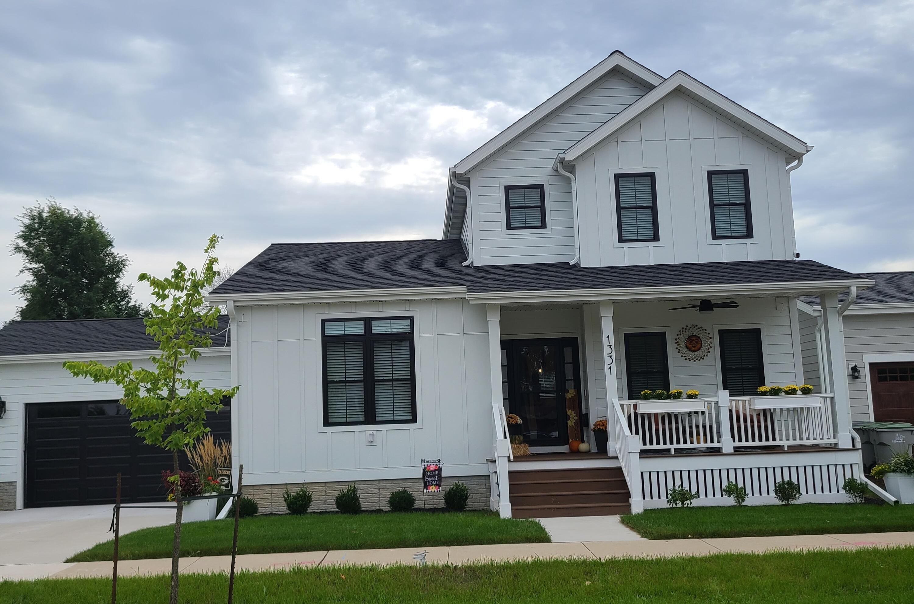 1607 North 21st Street Milwaukee, WI 53205 - Photo 3 of 15 Photo of previously built model (example of construction)