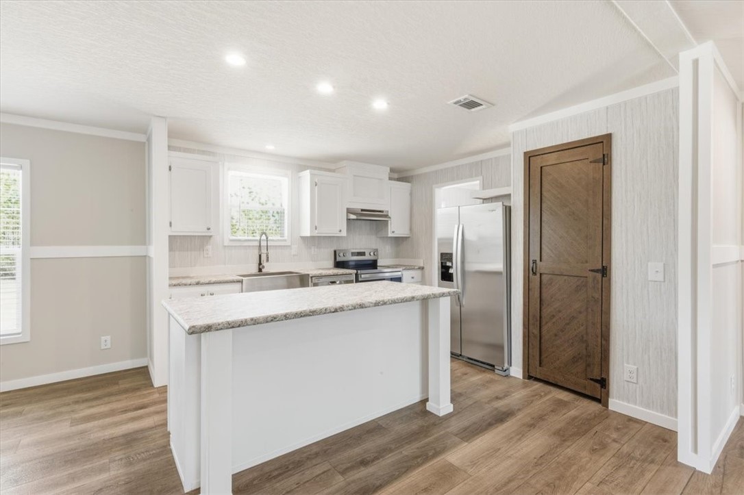 560 Elmer Thrift Road Waycross, GA 31503 - Photo 10 of 36