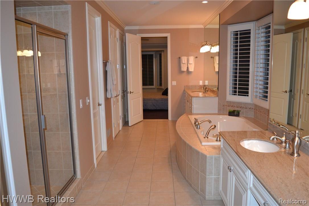 5590 Leeds Court Rochester, MI 48306 - Photo 40 of 73 Master Bathroom