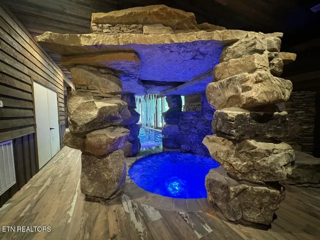 $2,750,000 | 5 Caney Creek, Pigeon Forge, TN 37863