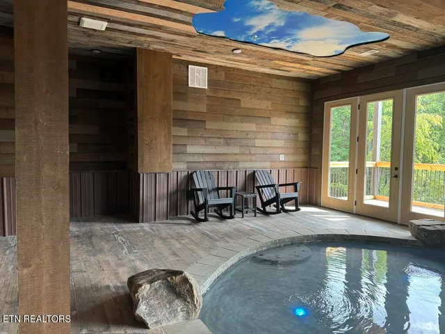 $2,750,000 | 5 Caney Creek, Pigeon Forge, TN 37863