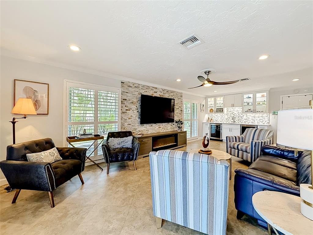 7861 Oliver Road Seminole, FL 33777 - Photo 16 of 37 Gallery Image 16