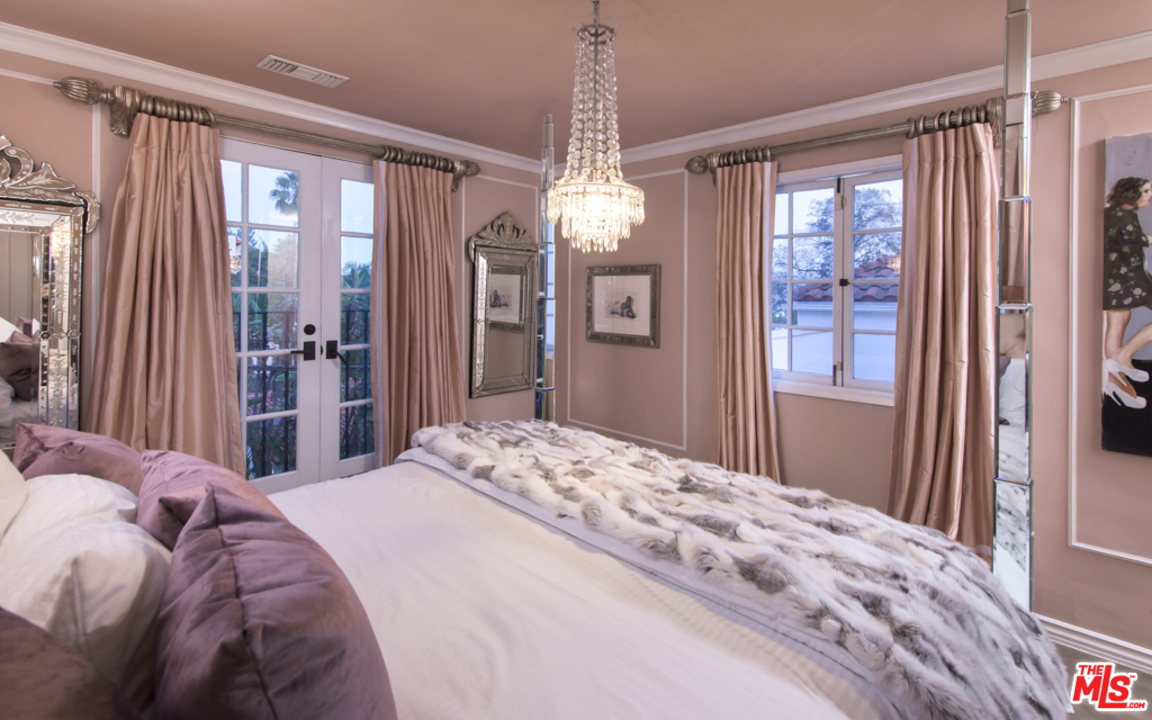 1467 North Kings Road West Hollywood, CA 90069 - Photo 22 of 30