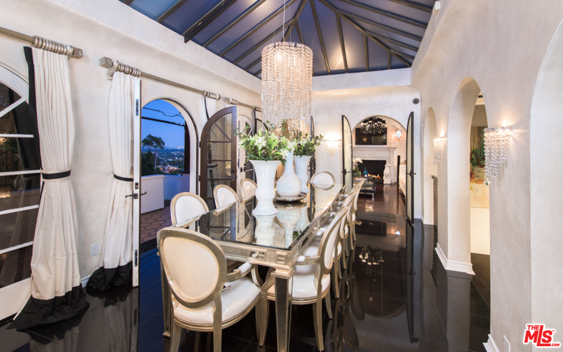 1467 North Kings Road West Hollywood, CA 90069 - Photo 6 of 30