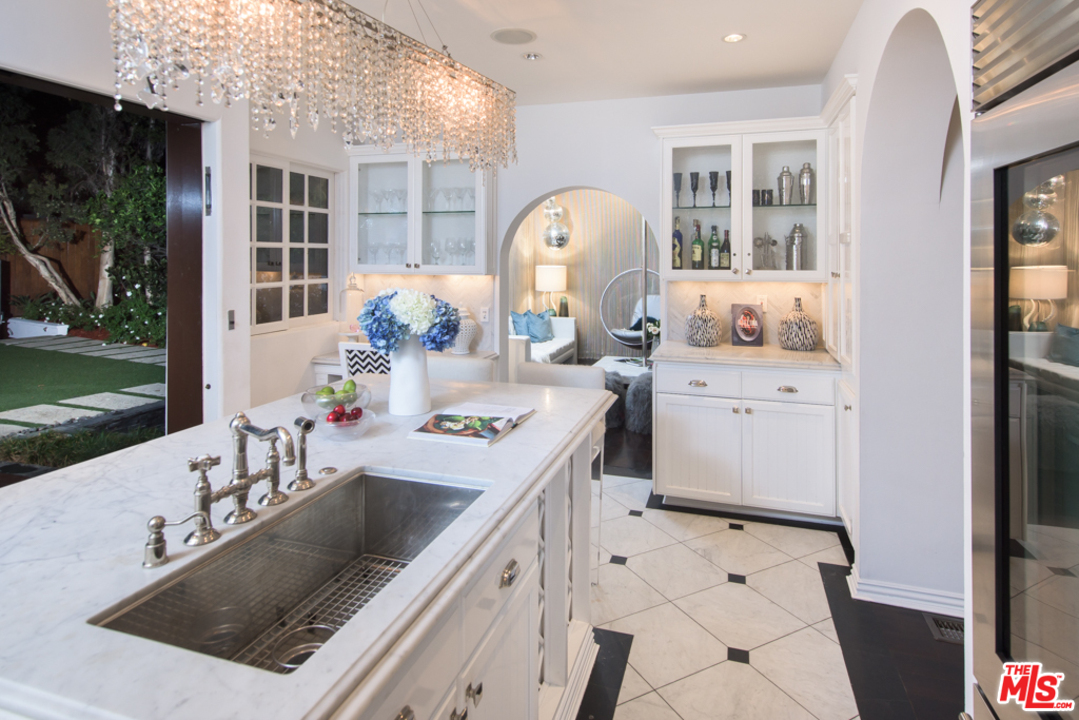 1467 North Kings Road West Hollywood, CA 90069 - Photo 9 of 30