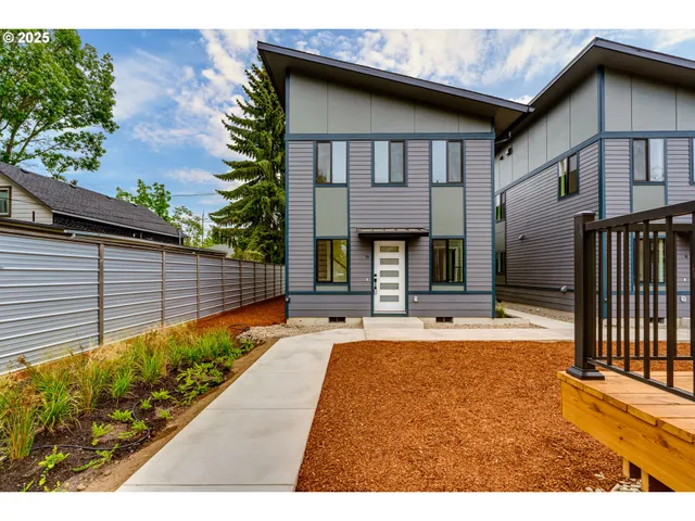 $350,000 | 9 North Monroe Street, Unit D, Eugene, OR 97402