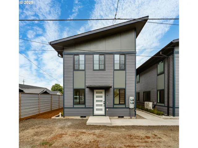 $350,000 | 9 North Monroe Street, Unit D, Eugene, OR 97402