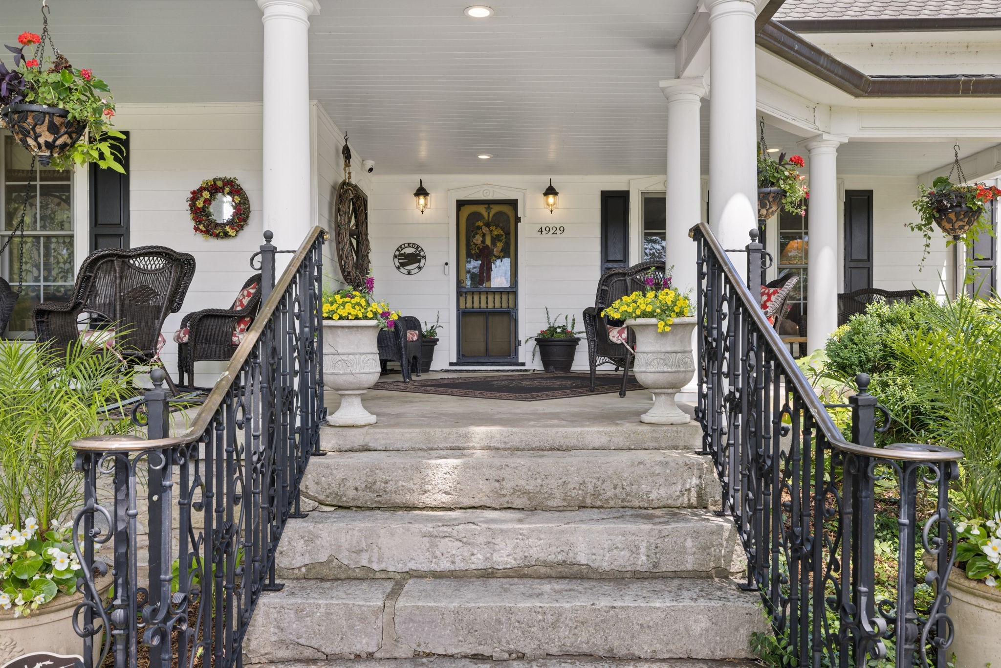 4929 Snow Creek Road Santa Fe, TN 38482 - Photo 4 of 94