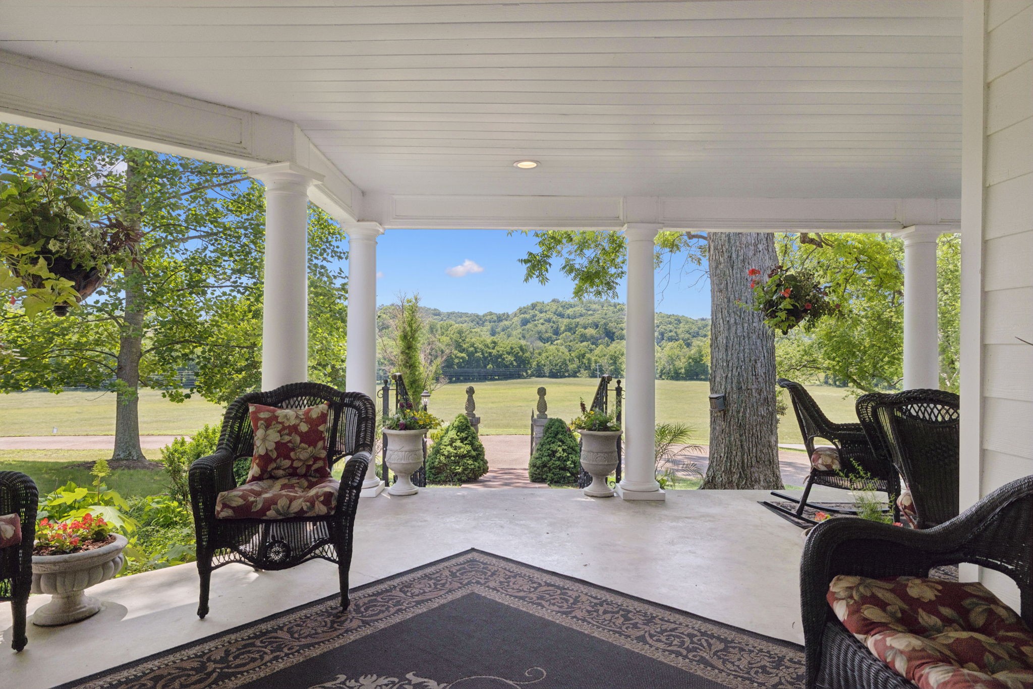 4929 Snow Creek Road Santa Fe, TN 38482 - Photo 7 of 94